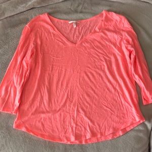 VS 3/4 sleeved top 💗💗💗